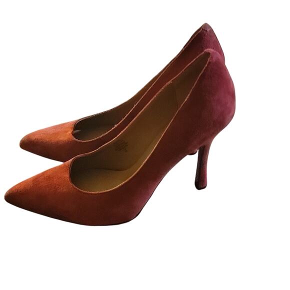 Isaac Mizrahi Suede Pumps Women's 11 Red Pointed Toe Career Office NWT - Picture 1 of 5